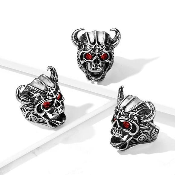 Viking Skull Biker Ring – Sterling Silver Helmet Design  NWOT Viking Stainless Steel Skull‎ Ring with Red Gem Eyes size 9